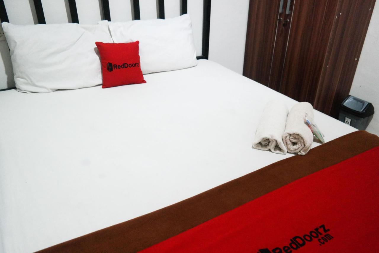 Reddoorz At Jalan Somba Opu Losari 马卡萨 外观 照片