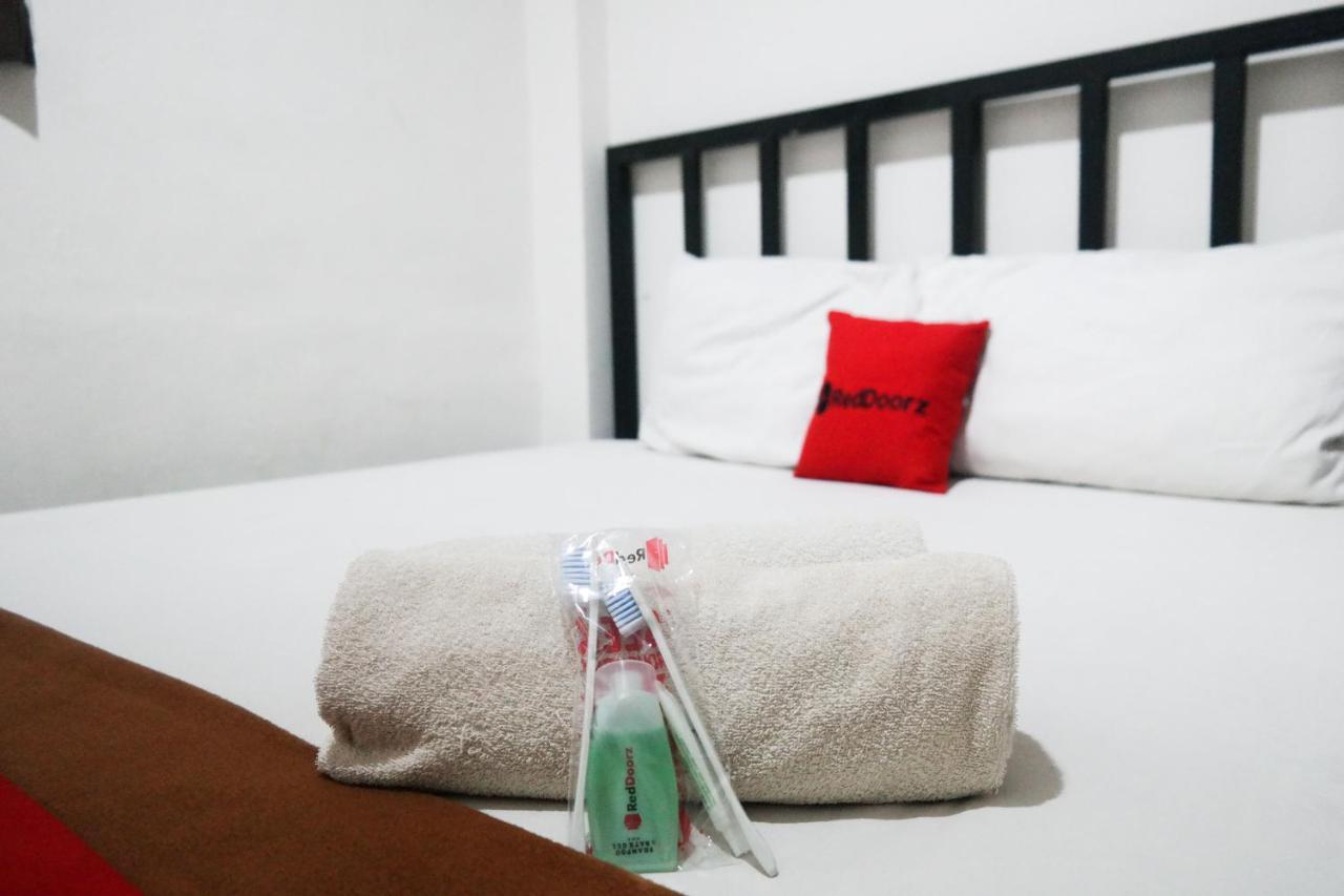 Reddoorz At Jalan Somba Opu Losari 马卡萨 外观 照片