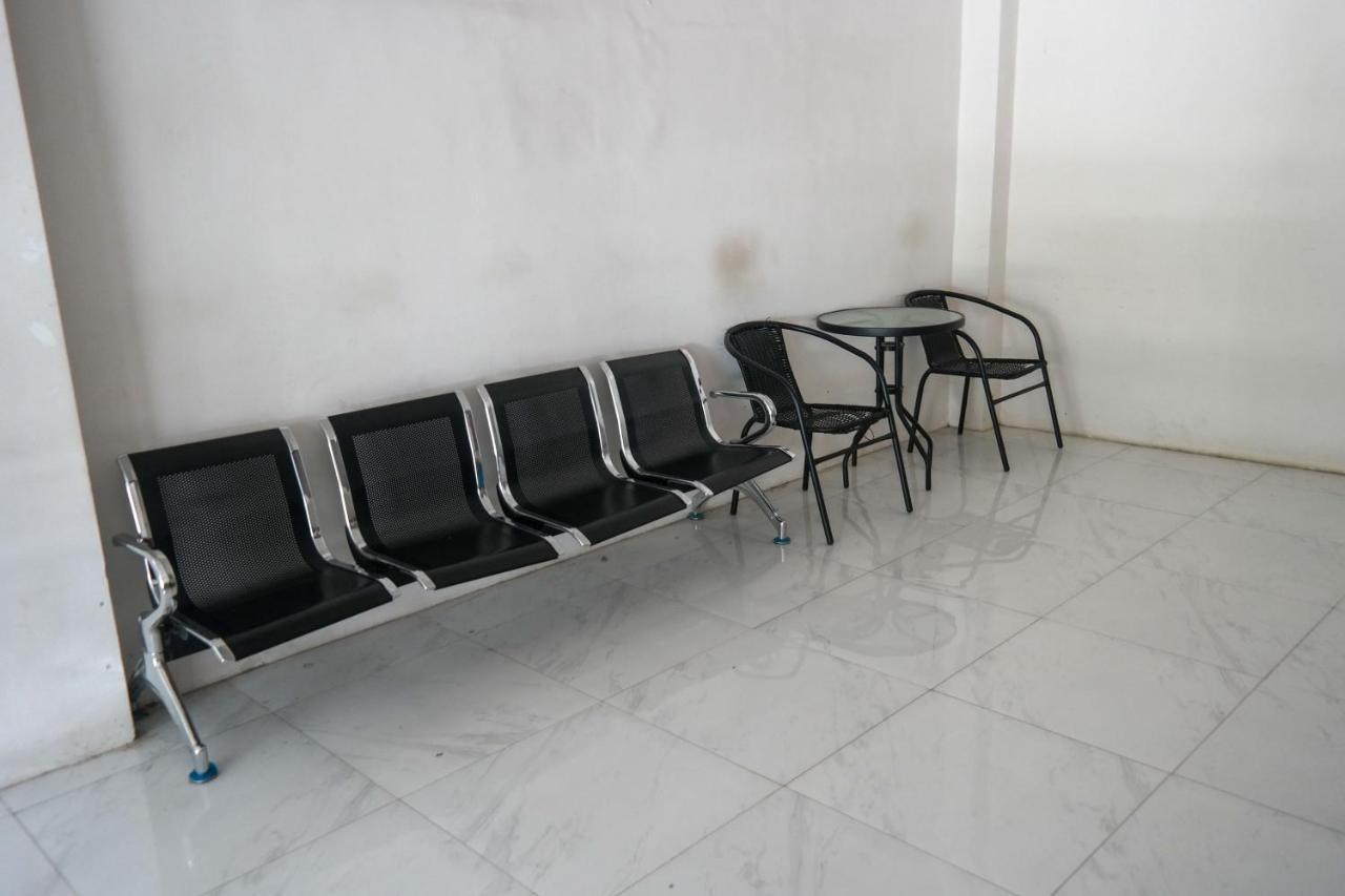 Reddoorz At Jalan Somba Opu Losari 马卡萨 外观 照片
