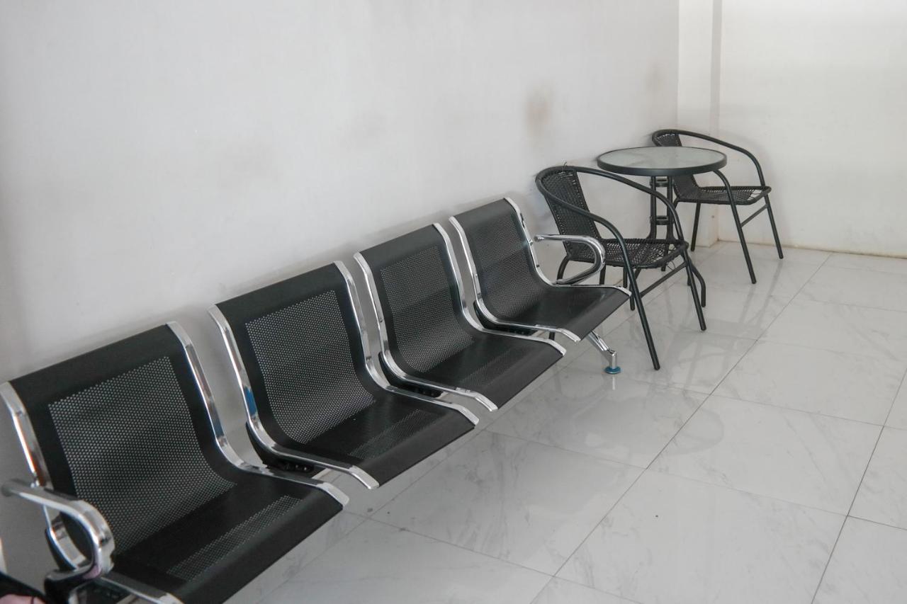 Reddoorz At Jalan Somba Opu Losari 马卡萨 外观 照片
