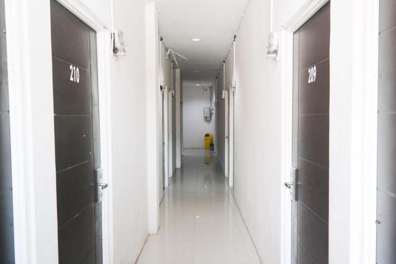 Reddoorz At Jalan Somba Opu Losari 马卡萨 外观 照片