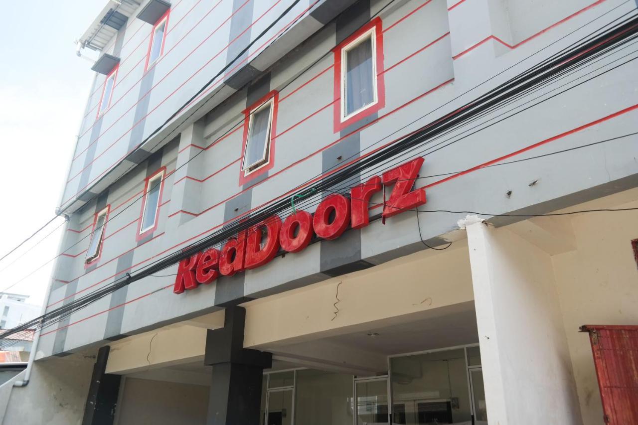 Reddoorz At Jalan Somba Opu Losari 马卡萨 外观 照片